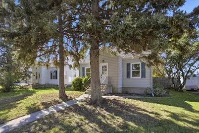 631 11th Street N, Moorhead, MN 56560 - Photo 2