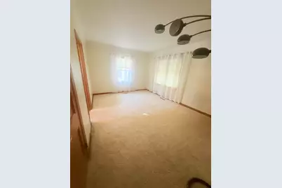 1679 Nevada Avenue E, Saint Paul, MN 55106 - Photo 2