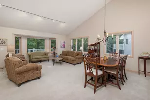19580 Waterford Ct, Shorewood, MN 55331 - Photo 6