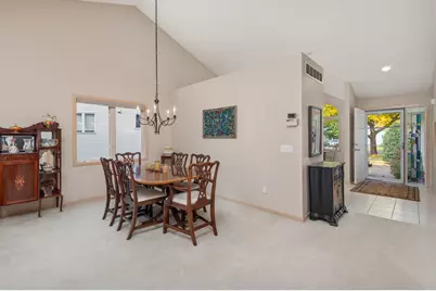 19580 Waterford Court, Shorewood, MN 55331 - Photo 8
