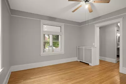2445 Lyndale Avenue S, Minneapolis, MN 55405 - Photo 10