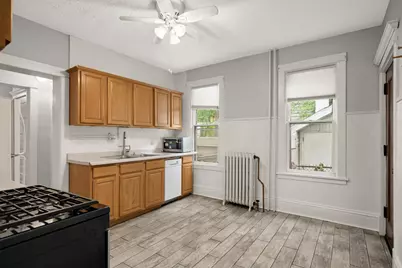 2445 Lyndale Avenue S, Minneapolis, MN 55405 - Photo 16