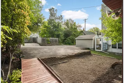 2445 Lyndale Avenue S, Minneapolis, MN 55405 - Photo 34
