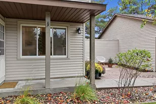 4711 Lund Point, Eagan, MN 55122 - Photo 4
