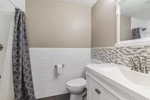 9505 Club House Rd, Eden Prairie, MN 55347 - Photo 16