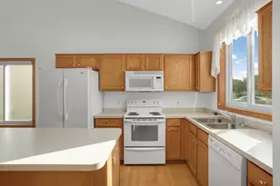 1545 Chartreux Ave, Shakopee, MN 55379 - Photo 16