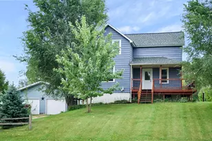 133 W 16th St, Buffalo City, WI 54622 - Photo 1