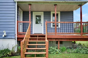 133 W 16th St, Buffalo City, WI 54622 - Photo 2