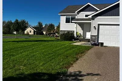 813 Hickory Curve, Watertown, MN 55388 - Photo 2