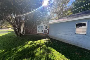 216 2nd St SE, Sebeka, MN 56477 - Photo 2