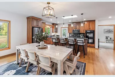 8370 W Lake Drive, Chanhassen, MN 55317 - Photo 16