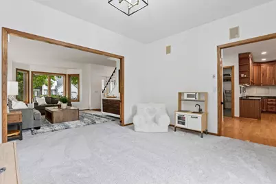 8370 W Lake Drive, Chanhassen, MN 55317 - Photo 22