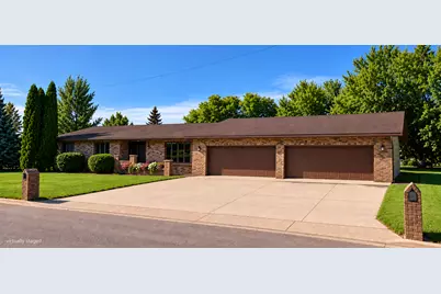 350 6th Street NE, Perham, MN 56573 - Photo 2