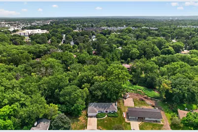 9923 Brookside Circle, Bloomington, MN 55431 - Photo 60