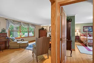 9923 Brookside Cir, Bloomington, MN 55431 - Photo 8