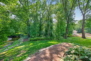 9923 Brookside Cir, Bloomington, MN 55431 - Photo 44