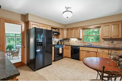 9923 Brookside Circle, Bloomington, MN 55431 - Photo 14