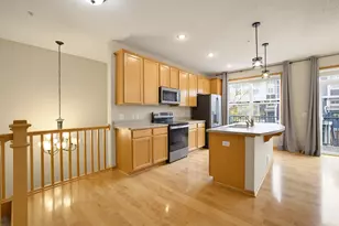 15529 Eagle Shore Dr, Apple Valley, MN 55124 - Photo 8
