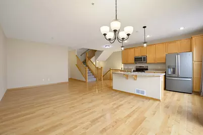 15529 Eagle Shore Drive #804, Apple Valley, MN 55124 - Photo 4