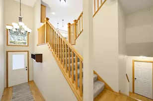 15529 Eagle Shore Dr, Apple Valley, MN 55124 - Photo 2