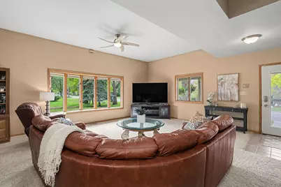 630 Summit Avenue, Saint Paul Park, MN 55071 - Photo 12
