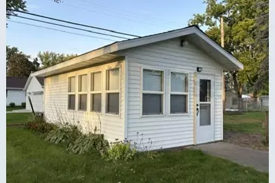 830 5th Street W, Hastings, MN 55033 - Photo 2