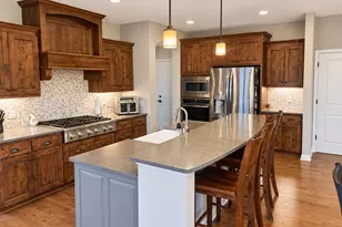 19235 Huxley Ave, Lakeville, MN 55044 - Photo 8