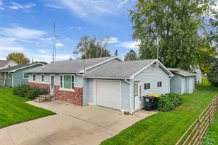 823 East Street S, Caledonia, MN 55921 - Photo 18