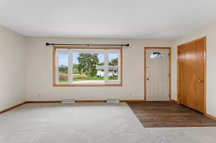 823 East Street S, Caledonia, MN 55921 - Photo 2