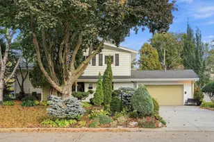 6109 Tingdale Ave, Edina, MN 55436 - Photo 2