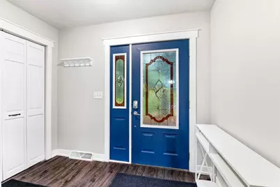 817 Kenwood Lane, Maplewood, MN 55117 - Photo 2