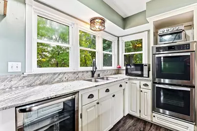 817 Kenwood Lane, Maplewood, MN 55117 - Photo 1