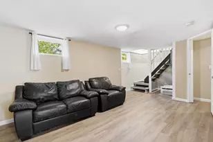 211 Morton Street E, Saint Paul, MN 55107 - Photo 16