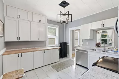 211 Morton Street E, Saint Paul, MN 55107 - Photo 12