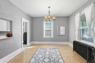 211 Morton Street E, Saint Paul, MN 55107 - Photo 8