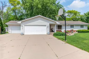 3433 Gettysburg Ave N, New Hope, MN 55427 - Photo 2