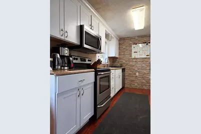 3913 52nd Avenue N, Brooklyn Center, MN 55429 - Photo 4