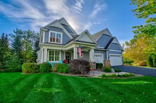 1425 Monterey Ct, Stillwater, MN 55082 - Photo 2