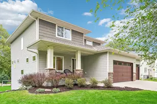 325 County Road B W, Roseville, MN 55113 - Photo 4