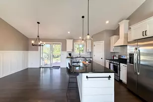 1657 Century Ridge Ln NE, Rochester, MN 55906 - Photo 4
