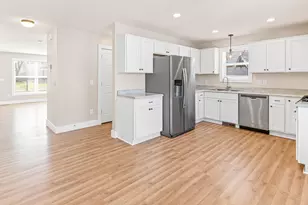 1918 Hillside Ave N, Minneapolis, MN 55411 - Photo 18