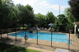 2240 Ridge Dr, Saint Louis Park, MN 55416 - Photo 12