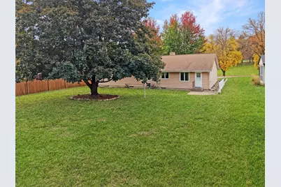 219 E Hollett Street, Tracy, MN 56175 - Photo 10