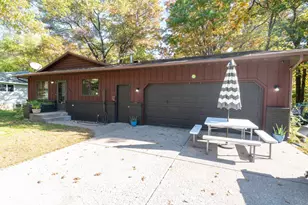 908 9th St NE, Little Falls, MN 56345 - Photo 1