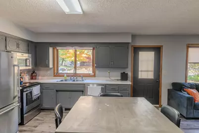 908 9th Street NE, Little Falls, MN 56345 - Photo 8