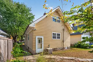 1007 Victoria St N, Saint Paul, MN 55103 - Photo 38