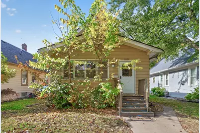 1007 Victoria Street N, Saint Paul, MN 55103 - Photo 2