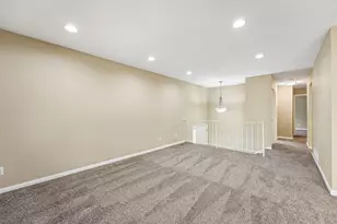 6852 MacBeth Cir, Woodbury, MN 55125 - Photo 10