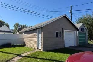 825 W 5th St, Winona, MN 55987 - Photo 16