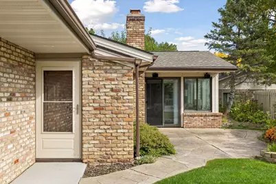 1860 Juneau Lane N, Plymouth, MN 55447 - Photo 4